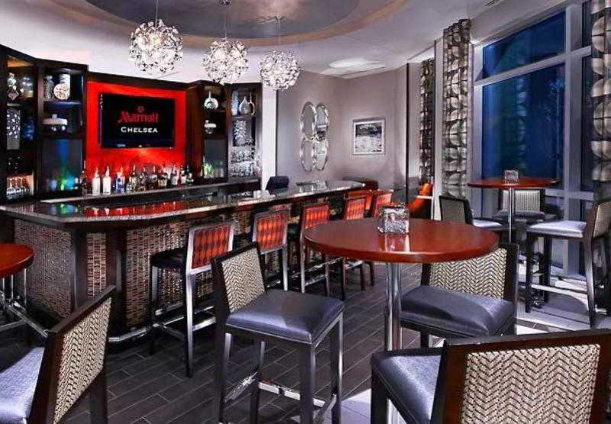 Residence Inn By Marriott Boston Logan Airport/Chelsea Restaurant photo