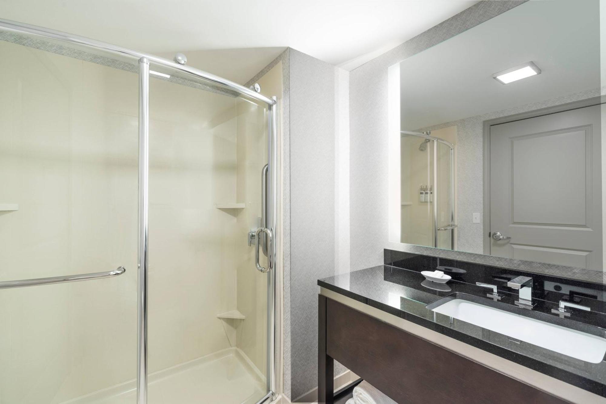 Residence Inn By Marriott Boston Logan Airport/Chelsea Exterior photo